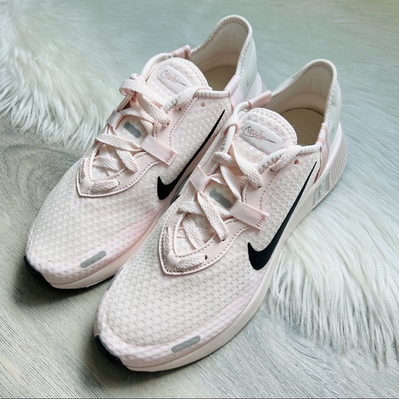 NWT Nike Reposto Women’s Shoes - Picture 2 of 9